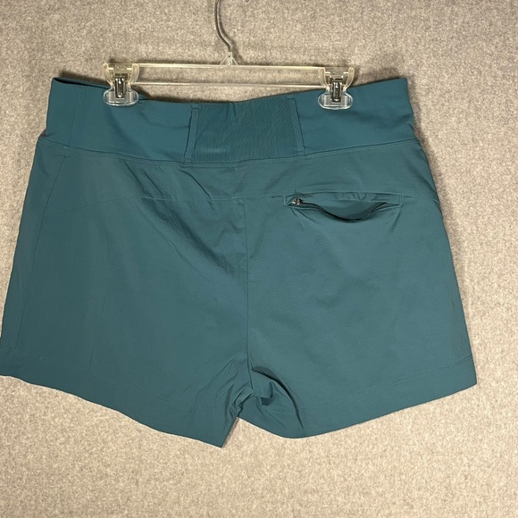 Athleta Trekkie North Shorts Borealis Green Blue Teal Plus Size 16 - Picture 6 of 9